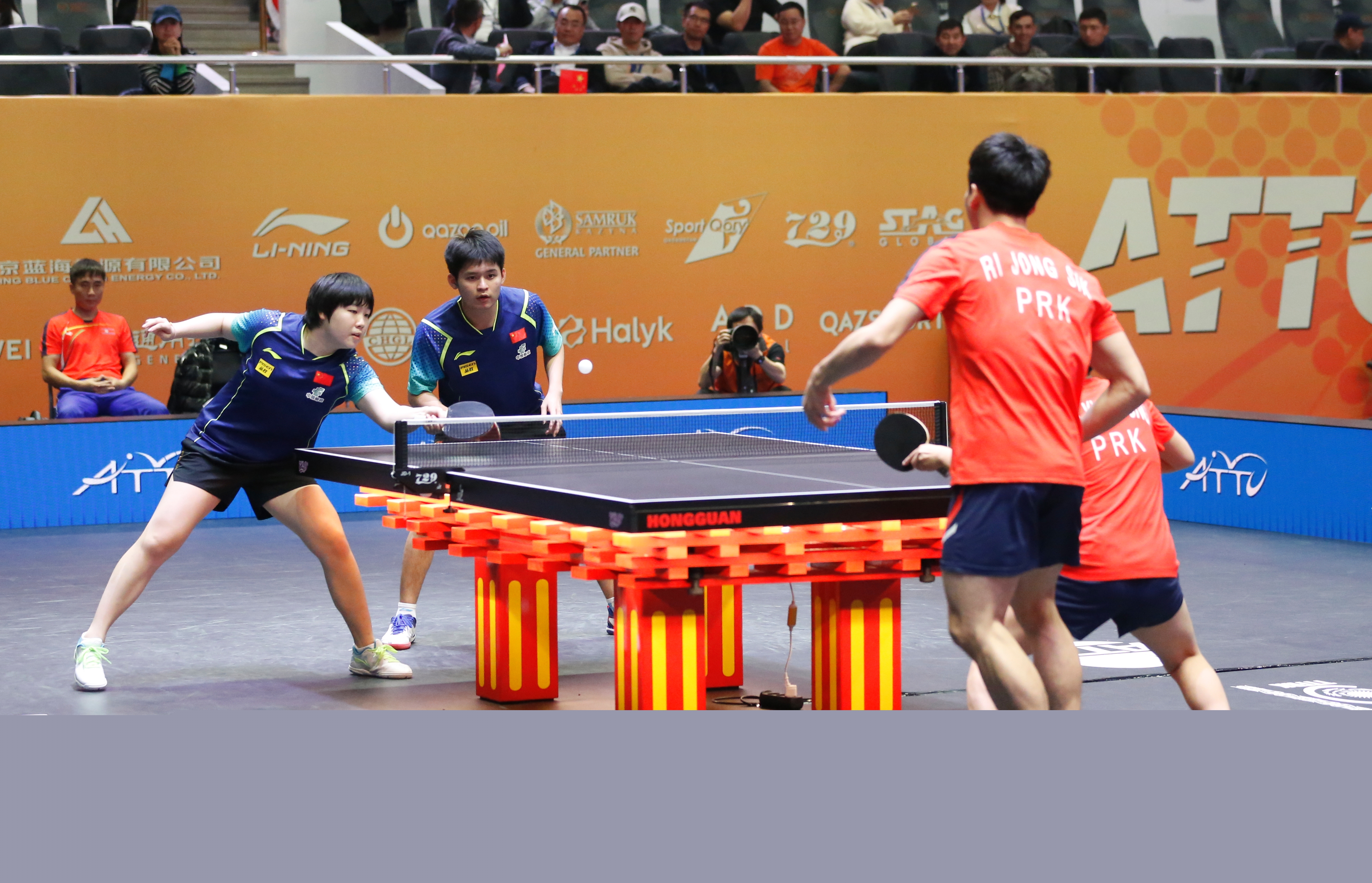 写一篇以 写一篇以